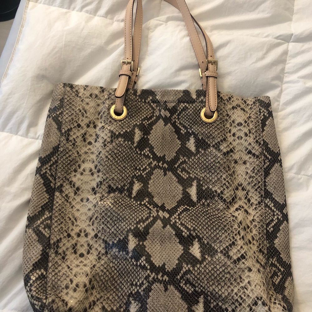 Purse - Picture 3 of 6
